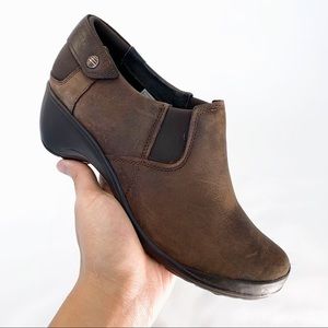 Women Merrell Brown Clogs - Size 8.5